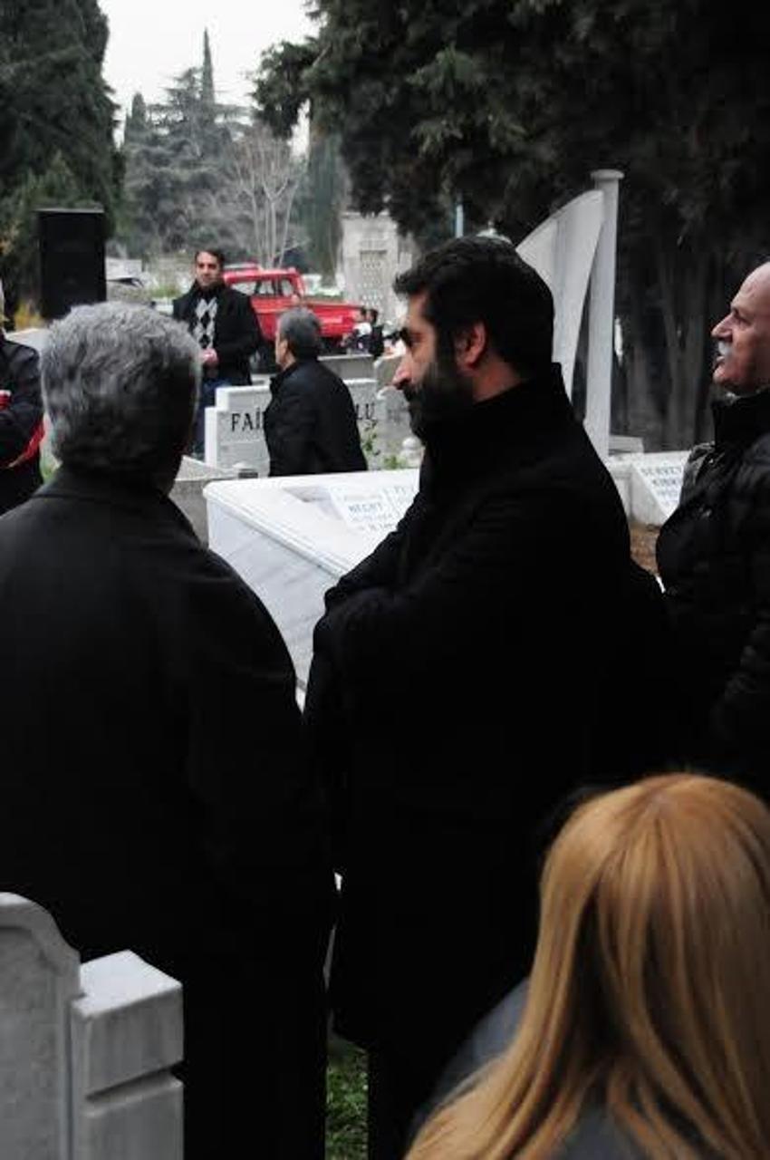 Adnan Şenses son yolculuğuna uğurlandı