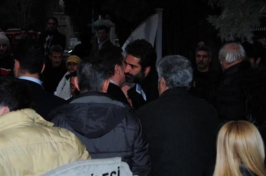Adnan Şenses son yolculuğuna uğurlandı