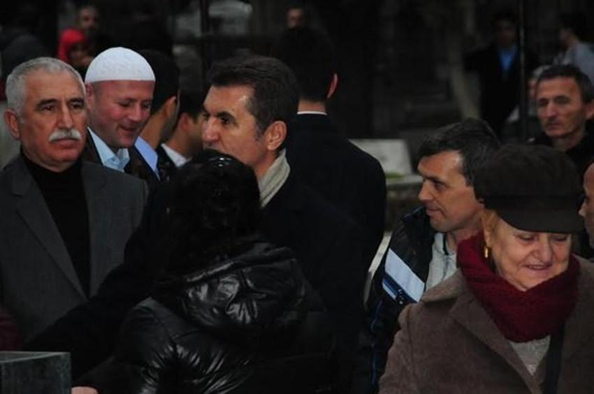 Adnan Şenses son yolculuğuna uğurlandı