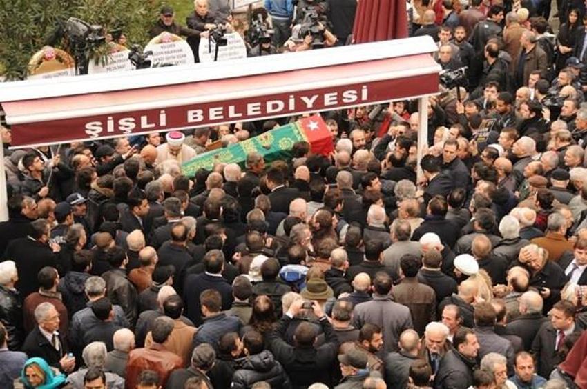 Adnan Şenses son yolculuğuna uğurlandı