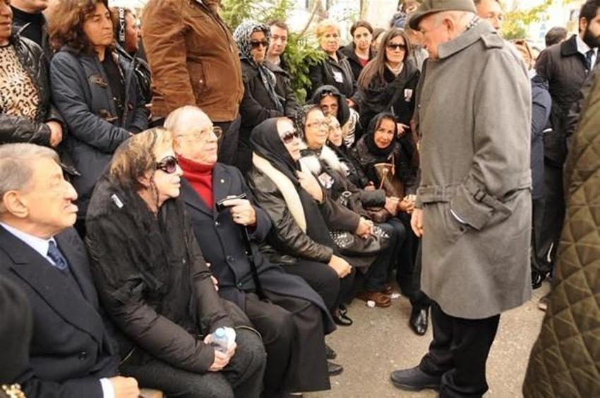 Adnan Şenses son yolculuğuna uğurlandı