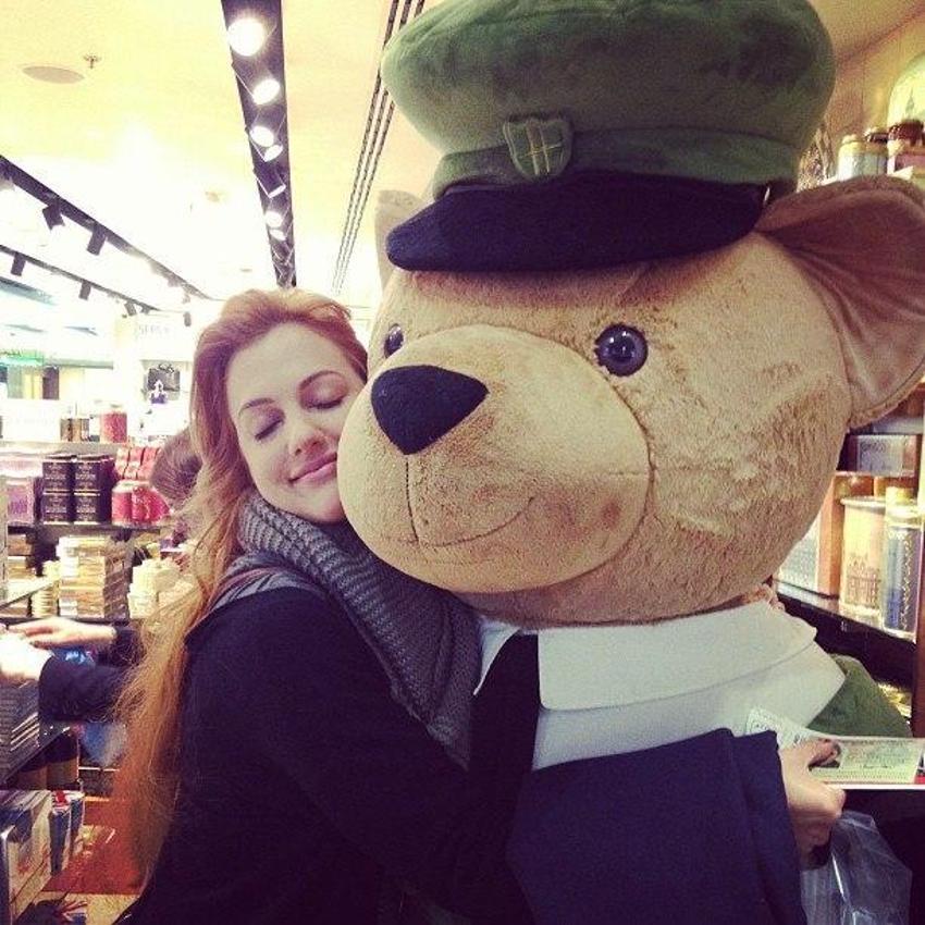 Meryem Uzerli´den hamilelik pozu