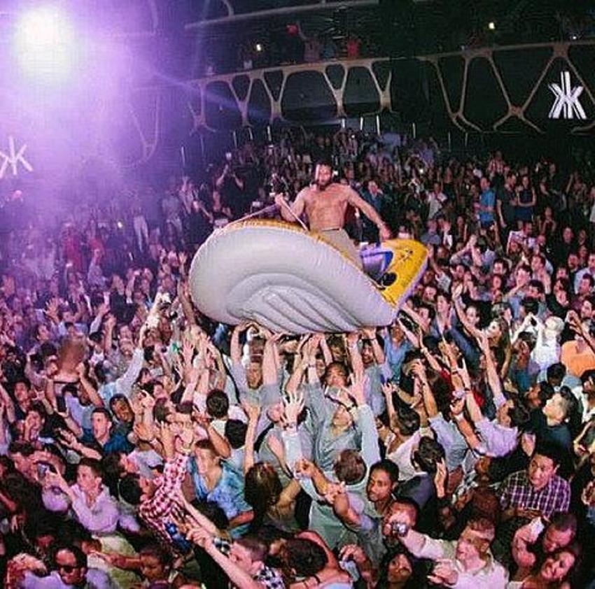 Instagram'ın fenomeni Dan Bilzerian