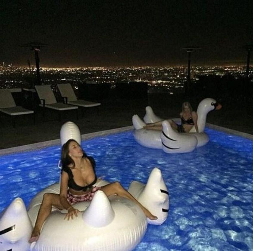 Instagram'ın fenomeni Dan Bilzerian