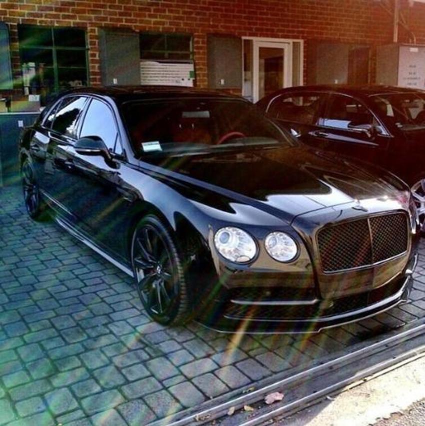 Instagram'ın fenomeni Dan Bilzerian