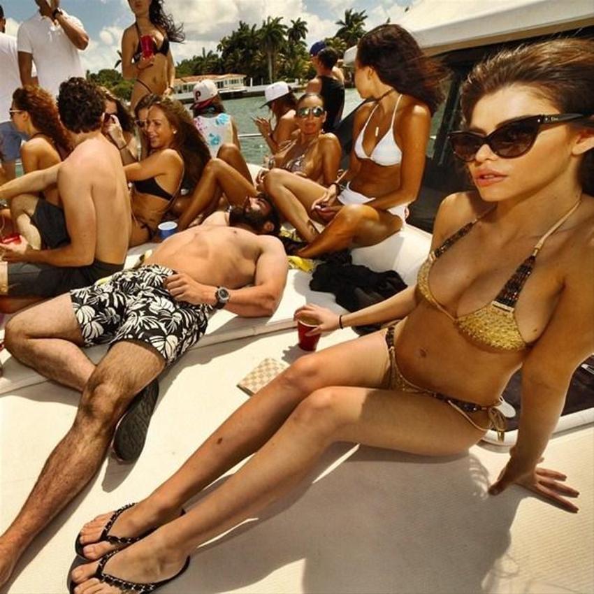 Instagram'ın fenomeni Dan Bilzerian