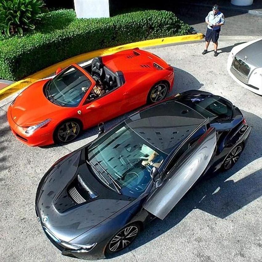 Instagram'ın fenomeni Dan Bilzerian