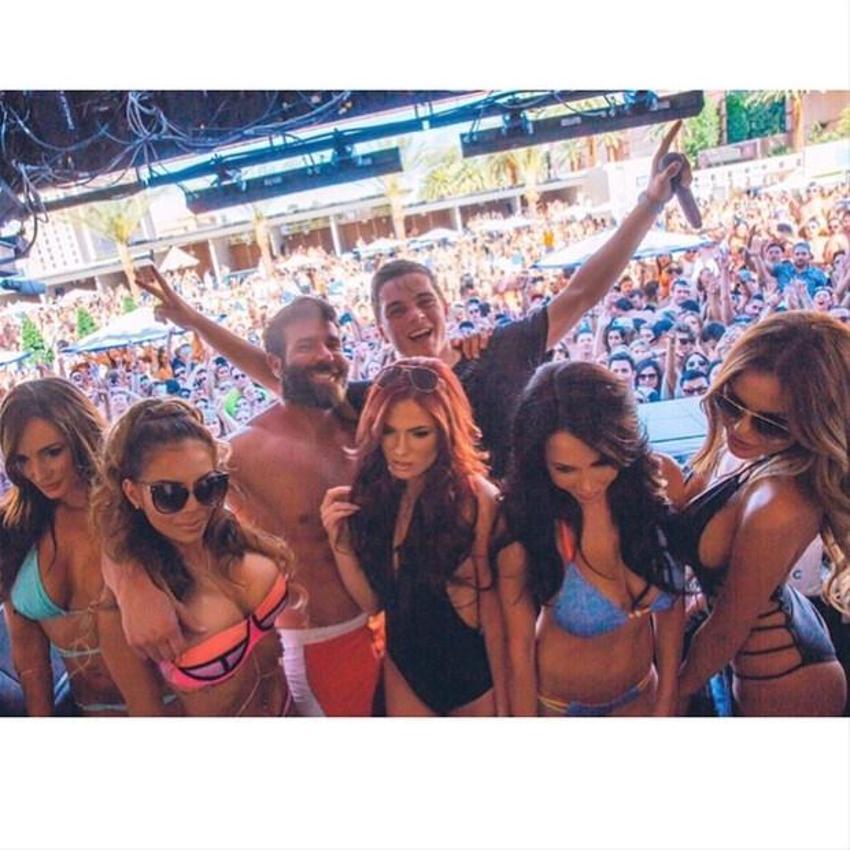 Instagram'ın fenomeni Dan Bilzerian