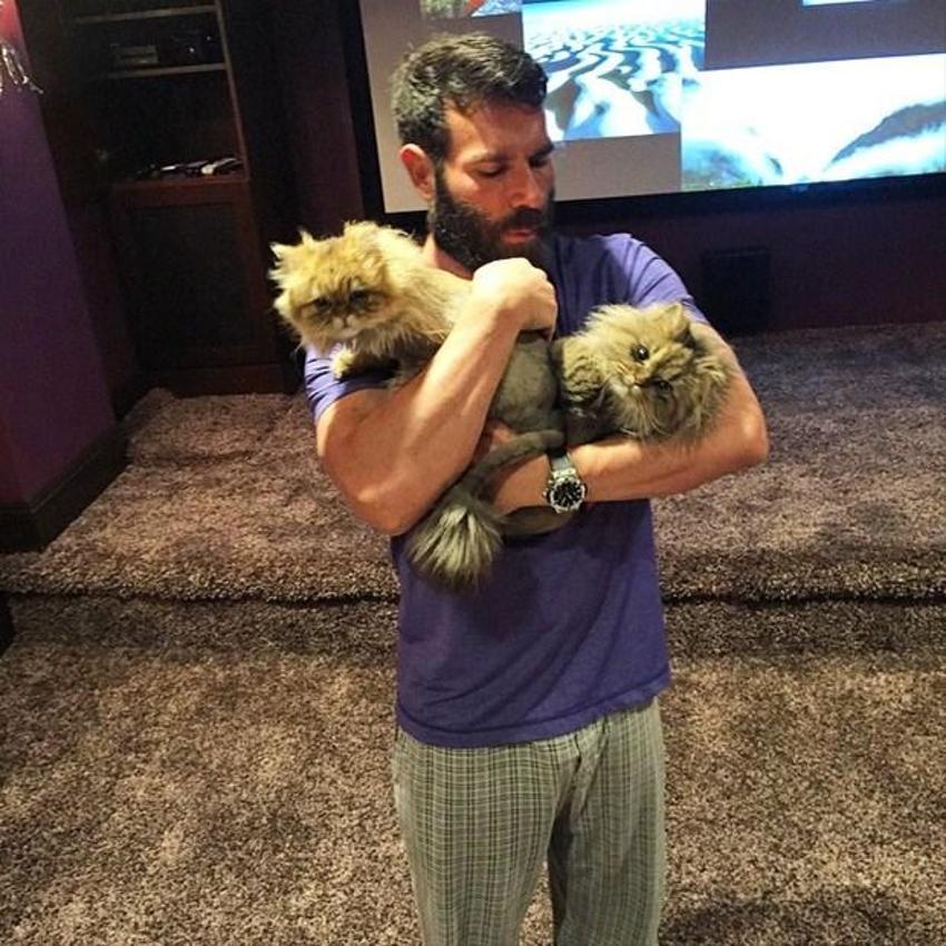Instagram'ın fenomeni Dan Bilzerian