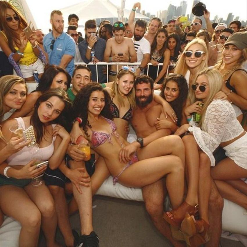 Instagram'ın fenomeni Dan Bilzerian