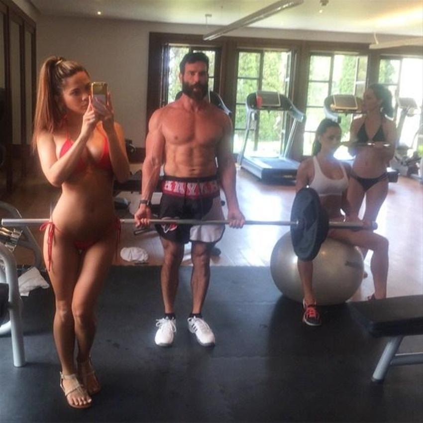 Instagram'ın fenomeni Dan Bilzerian