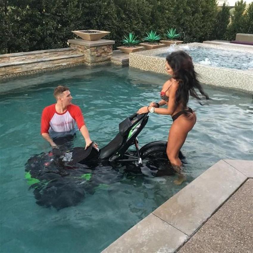 Instagram'ın fenomeni Dan Bilzerian