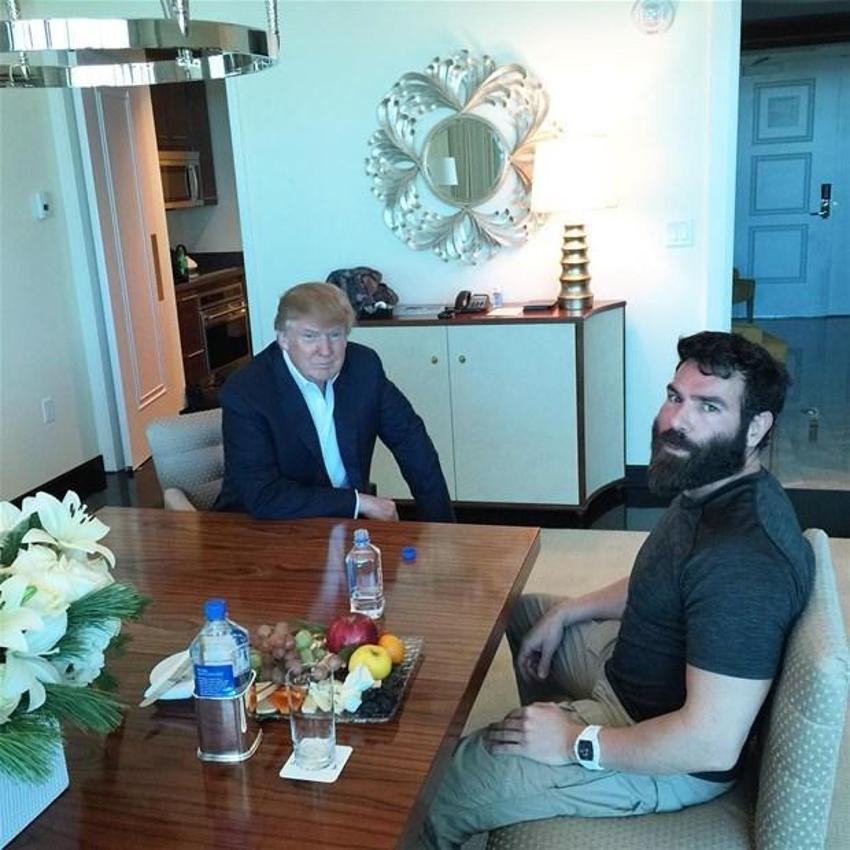 Instagram'ın fenomeni Dan Bilzerian