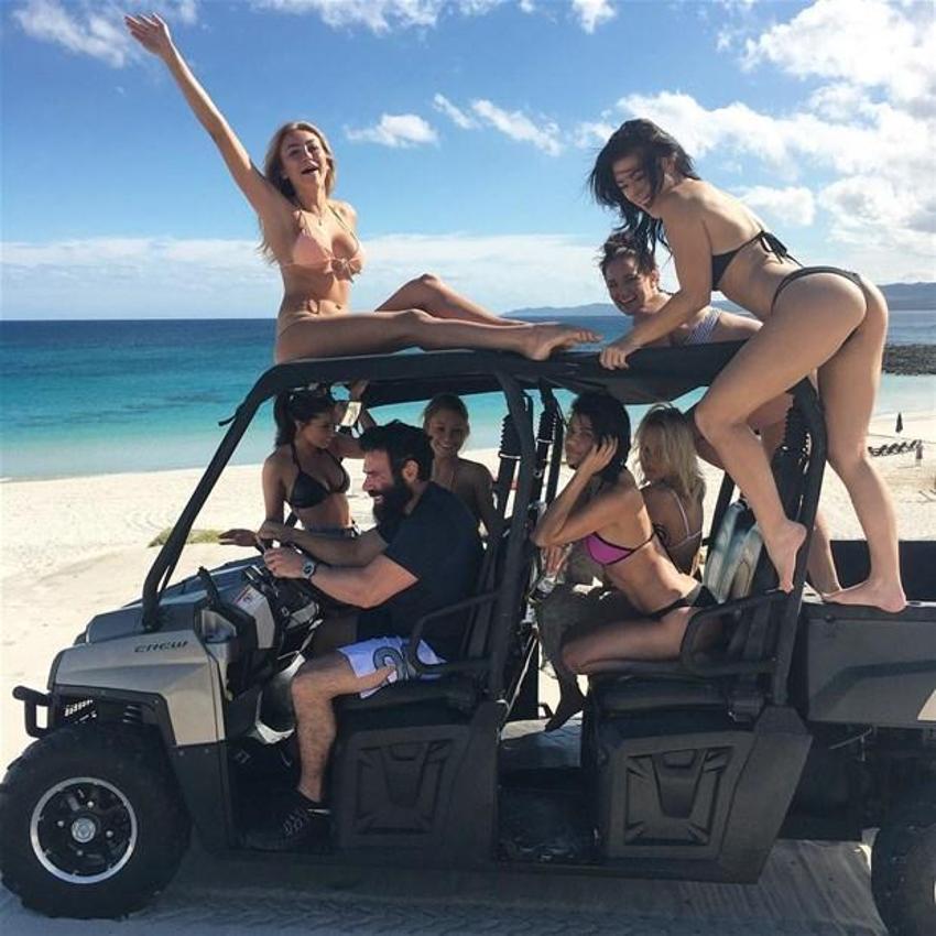 Instagram'ın fenomeni Dan Bilzerian