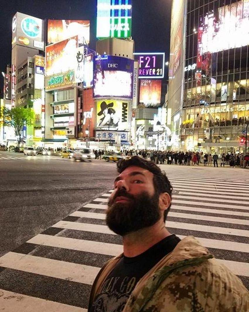 Instagram'ın fenomeni Dan Bilzerian