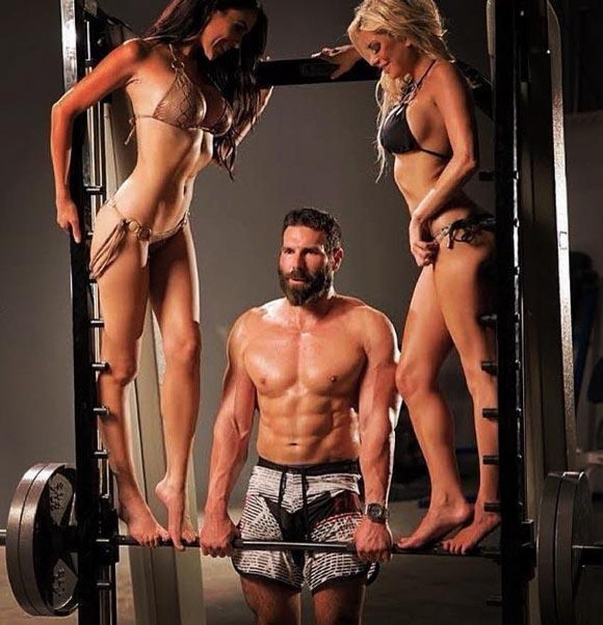 Instagram'ın fenomeni Dan Bilzerian