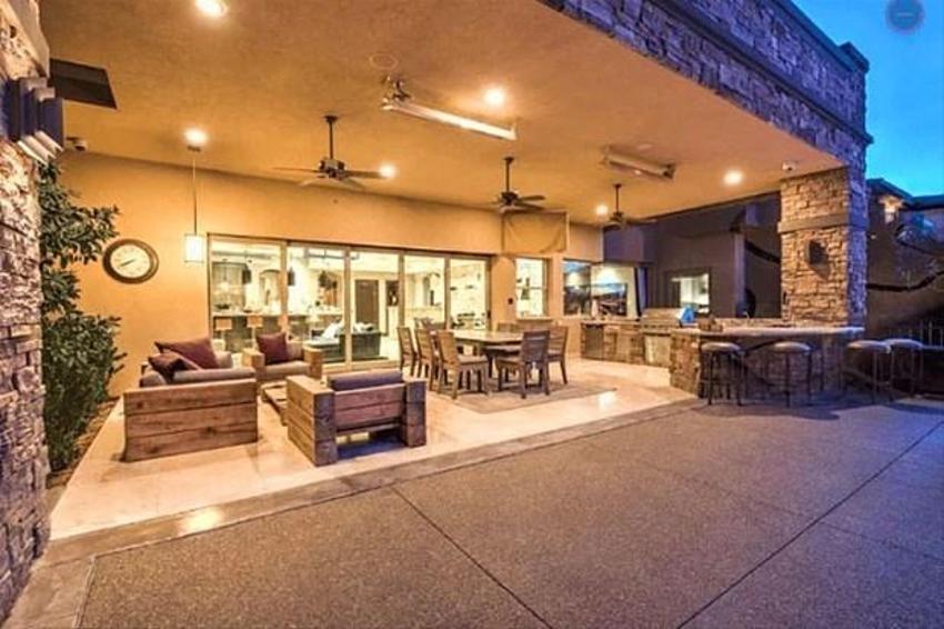 Instagram'ın fenomeni Dan Bilzerian