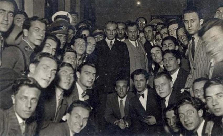 Atatürk´ün arşivlerden çıkan son fotoğrafları