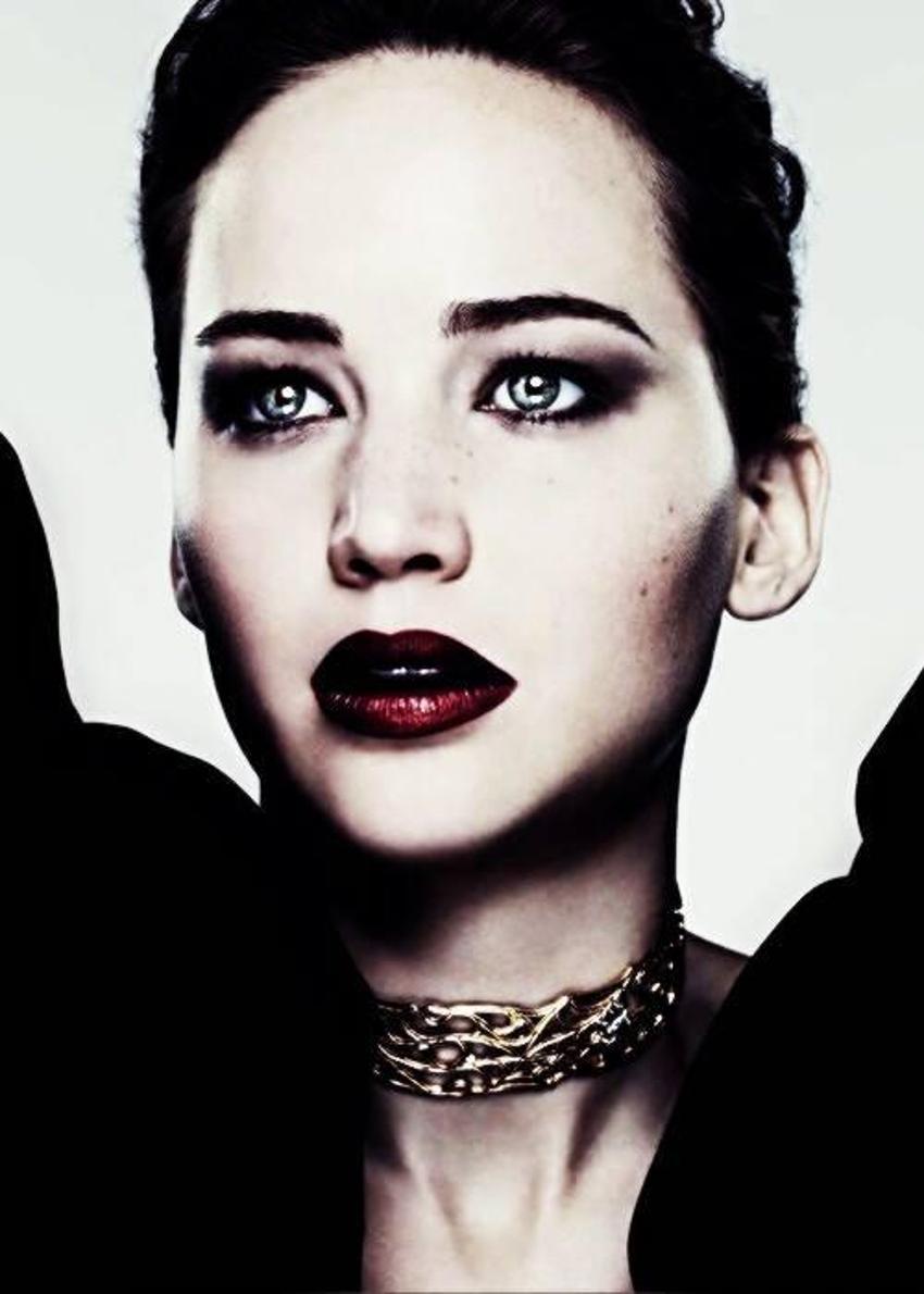 Jennifer Lawrence saçlarını kestirdi