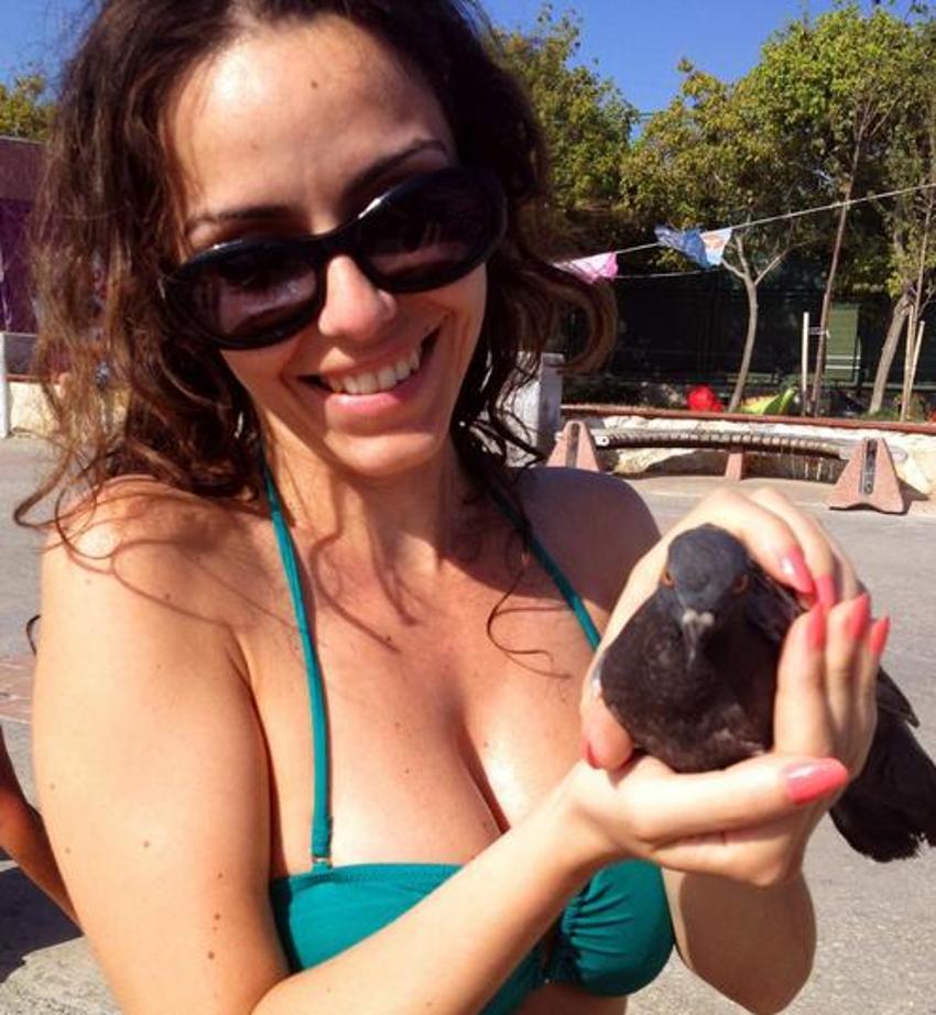 Karolin Fişekçi: ´Dünyanın en seksi ressamı´