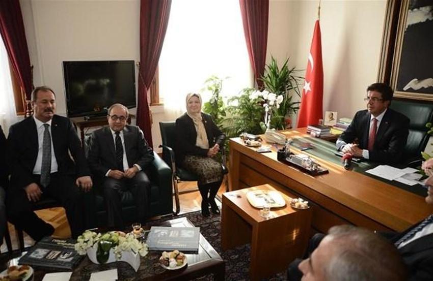 Türbanlı vekil TBMM´de