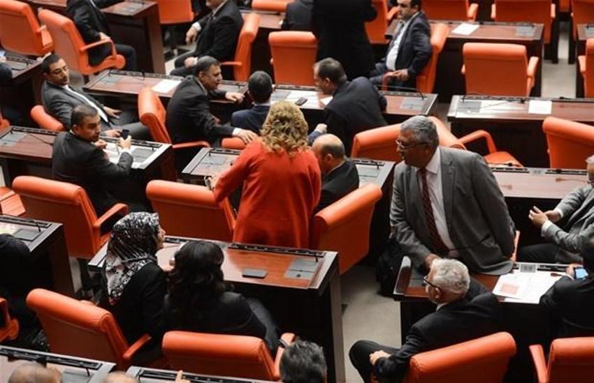 Türbanlı vekil TBMM´de