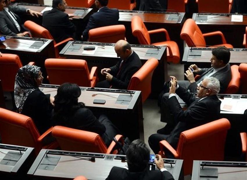 Türbanlı vekil TBMM´de