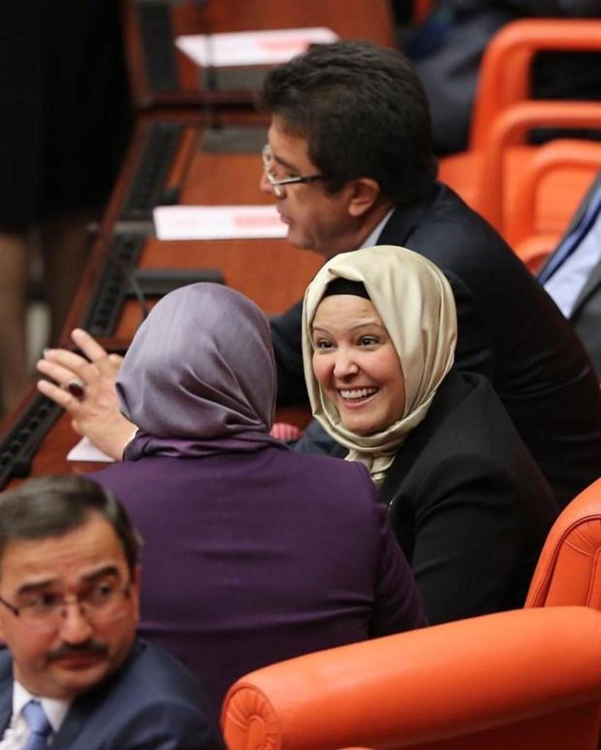 Türbanlı vekil TBMM´de