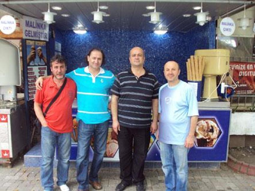Selçuk Yula kimdir?