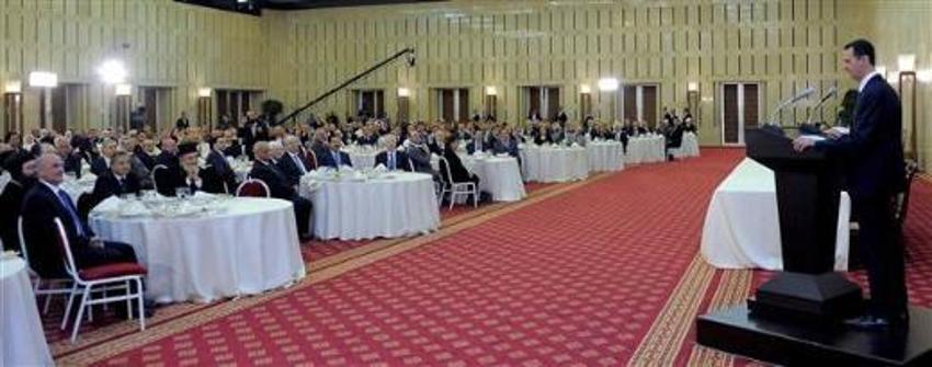Esma Esad iftarlık dağıttı