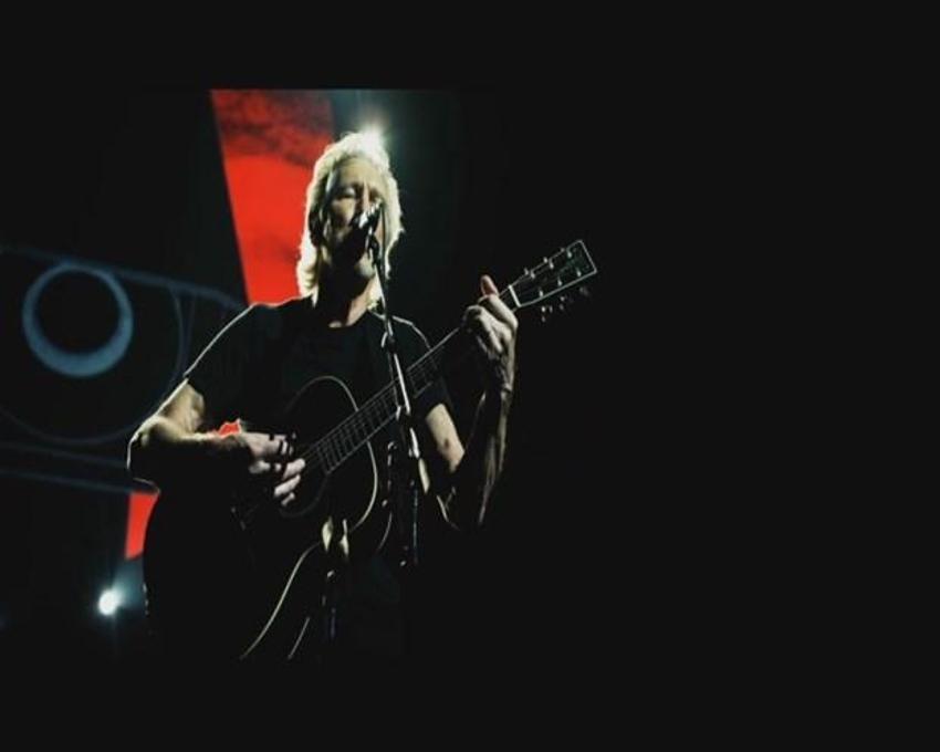 Roger Waters konserine Gezi damgası