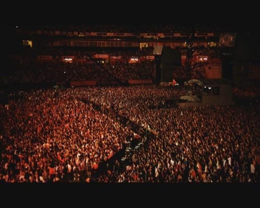 Roger Waters konserine Gezi damgası