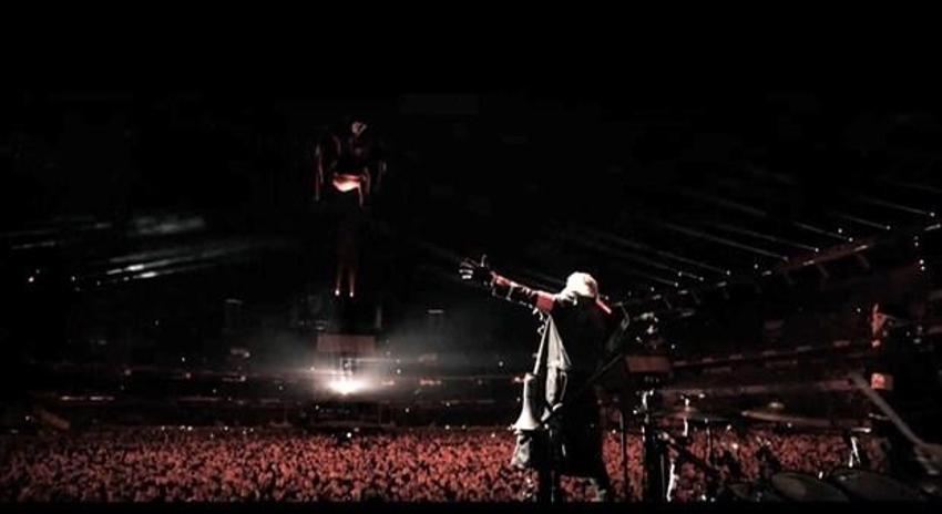 Roger Waters konserine Gezi damgası