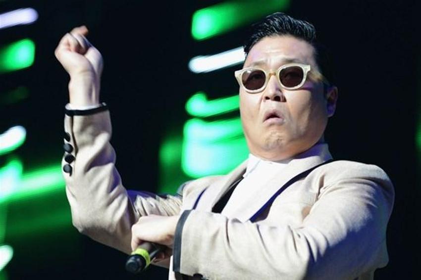 PSY hayranlarını şaşırttı