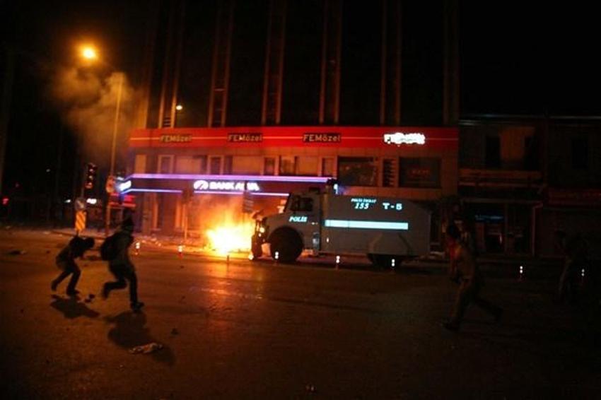İzmir yangın yeri!