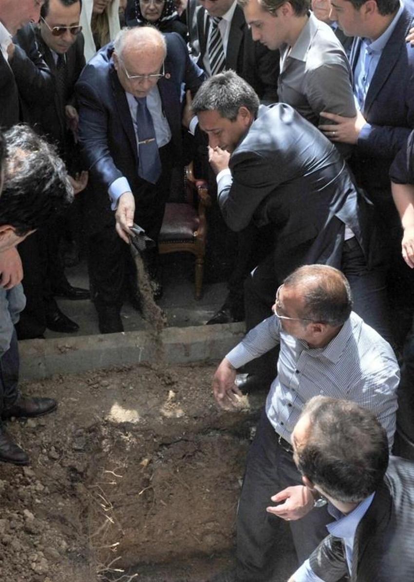 Nazmiye Demirel uğurlanıyor