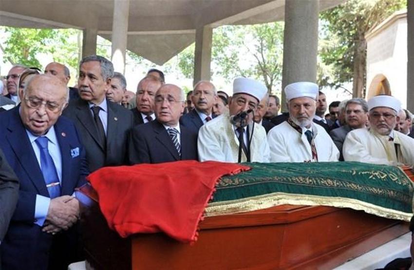 Nazmiye Demirel uğurlanıyor