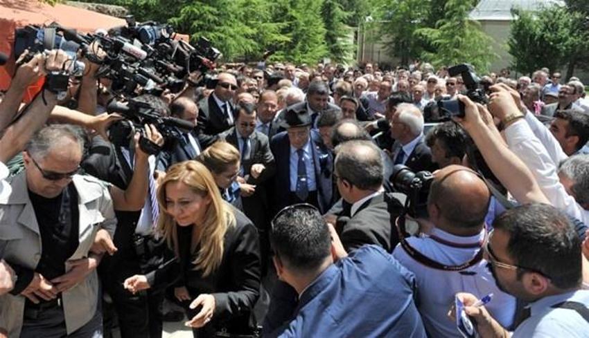 Nazmiye Demirel uğurlanıyor
