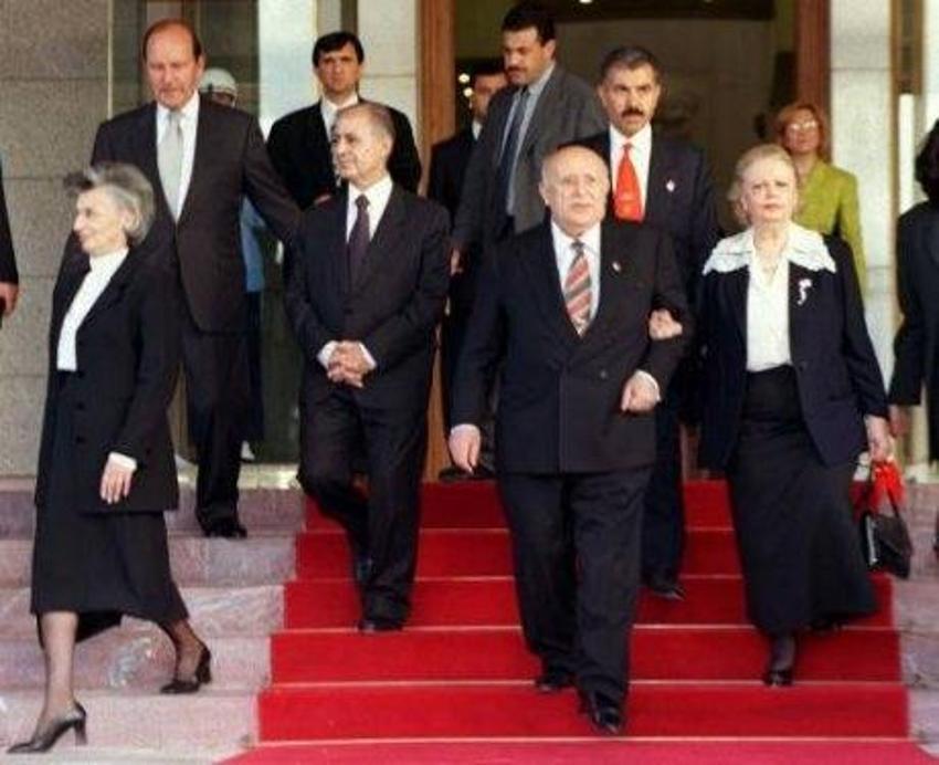 Nazmiye Demirel vefat etti!
