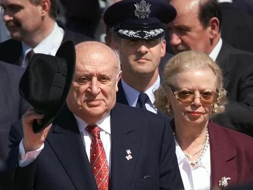 Nazmiye Demirel vefat etti!