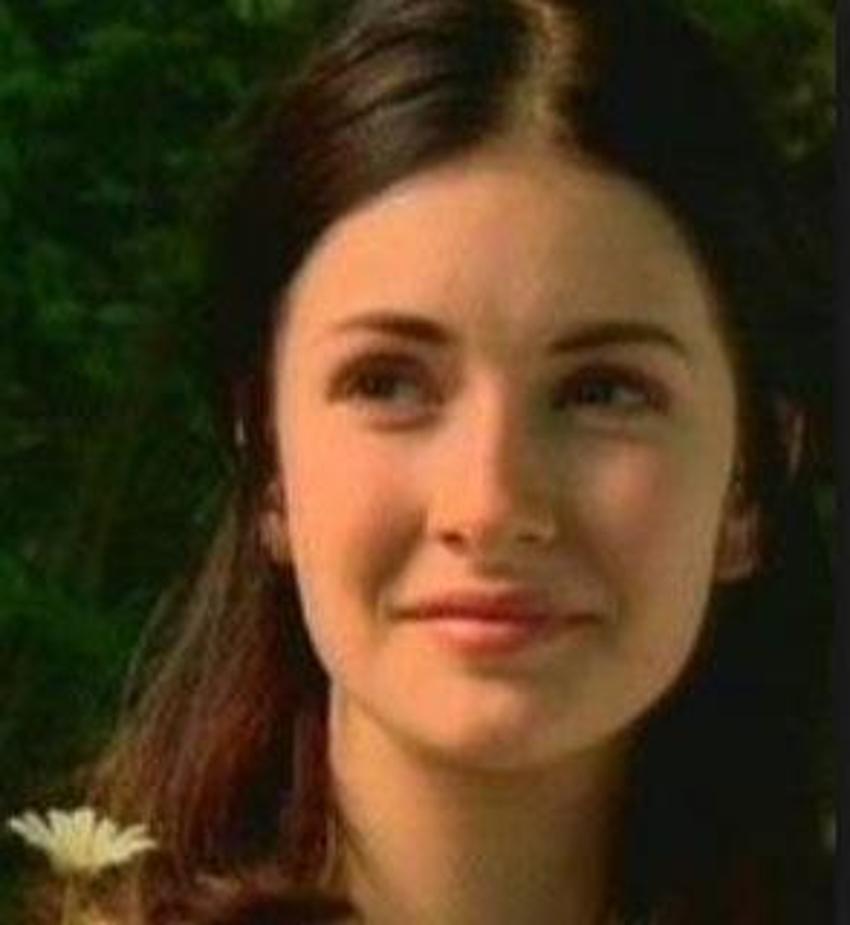Yasemin Kay Allen