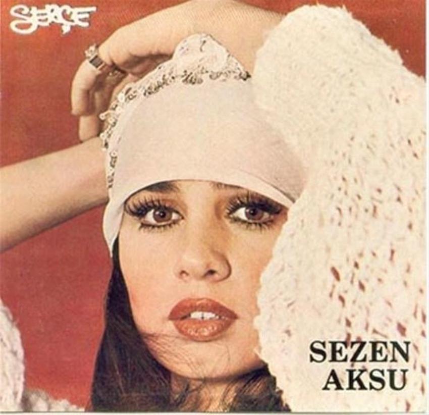 Ünlü sanatçıların görülmemiş pozları