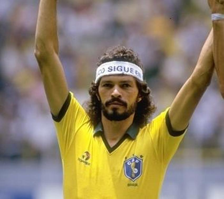 Futbol tarihinin 50 en iyi ortasaha oyuncusu