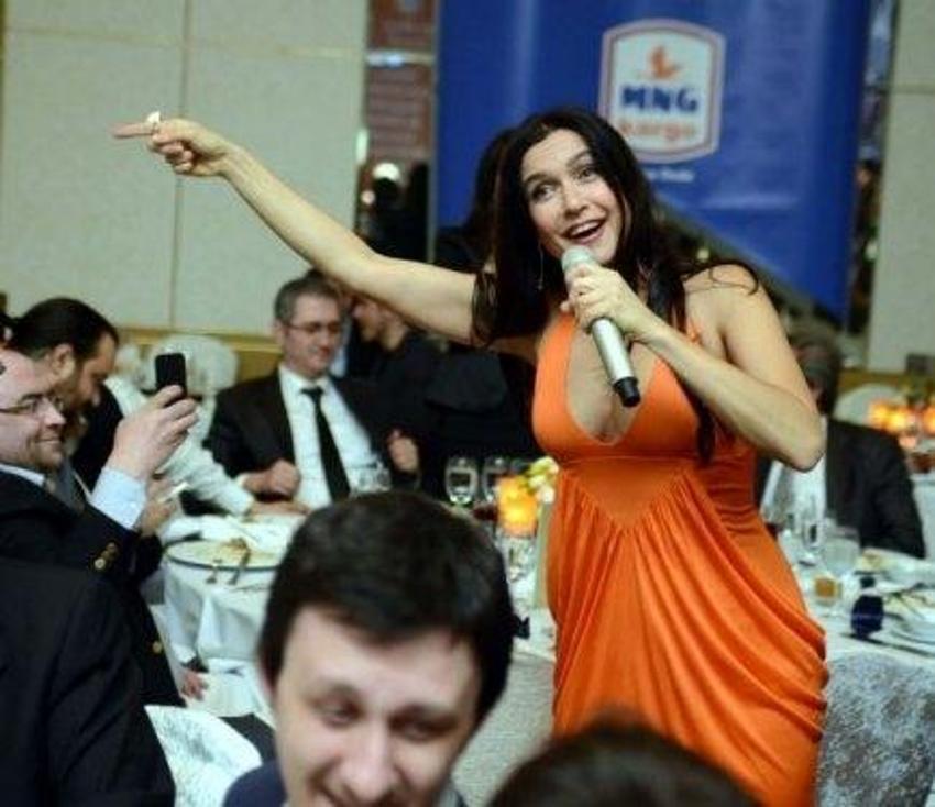 Şevval Sam