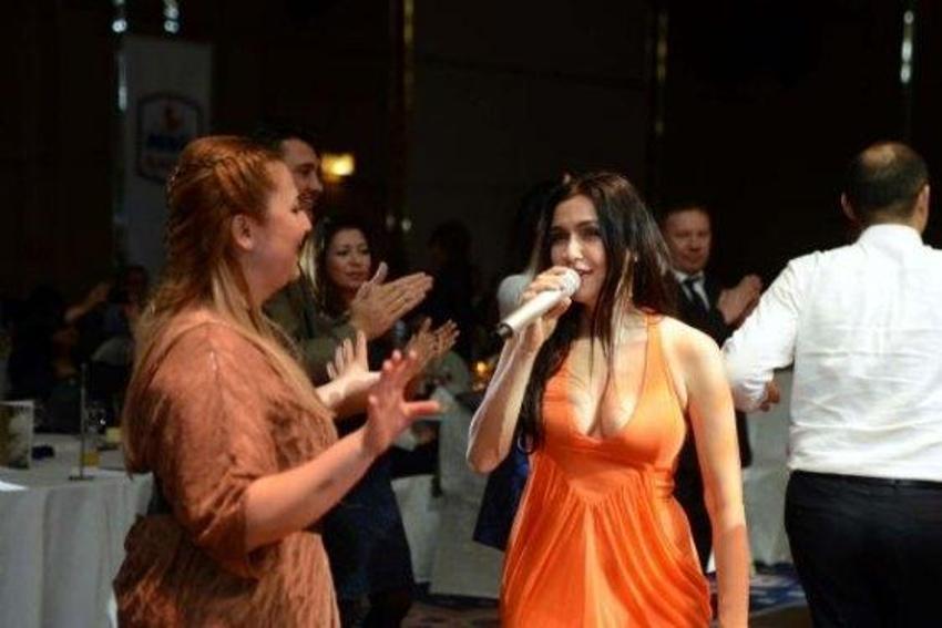 Şevval Sam