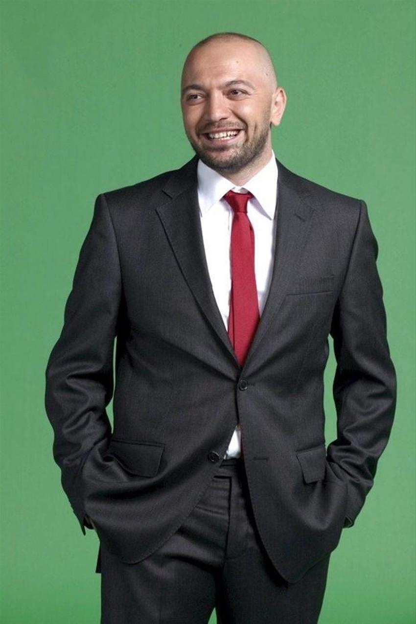 Ünlülerden 10 Kasım mesajları!