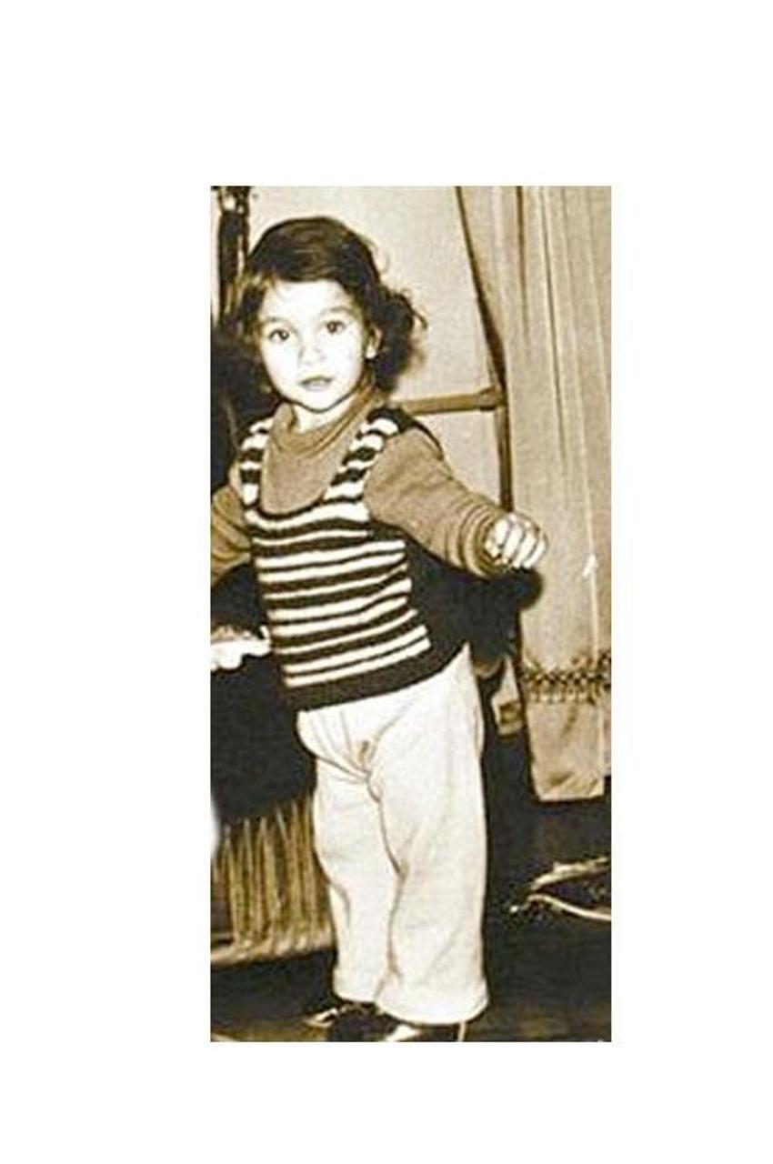 Ünlülerin küçüklükleri! 'Zamanla herkes değişir'