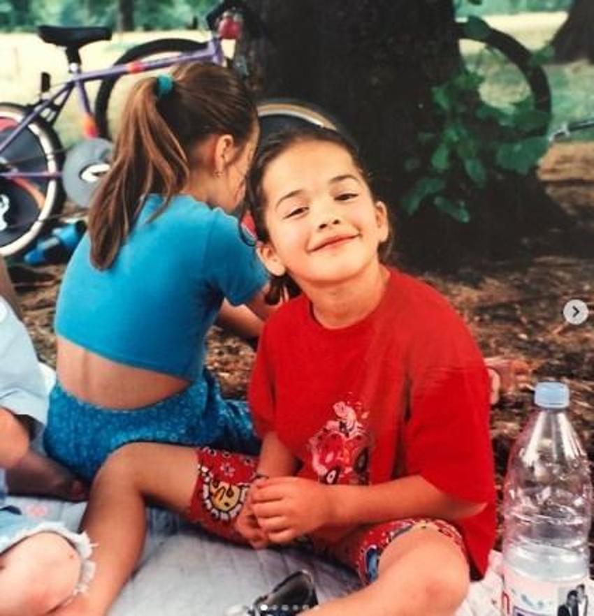 Ünlülerin küçüklükleri! 'Zamanla herkes değişir'