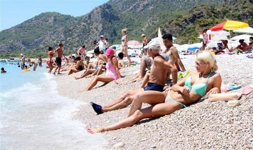 Tatilciler Fethiye'ye akın etti