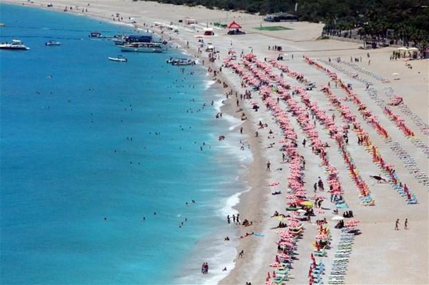 Tatilciler Fethiye'ye akın etti